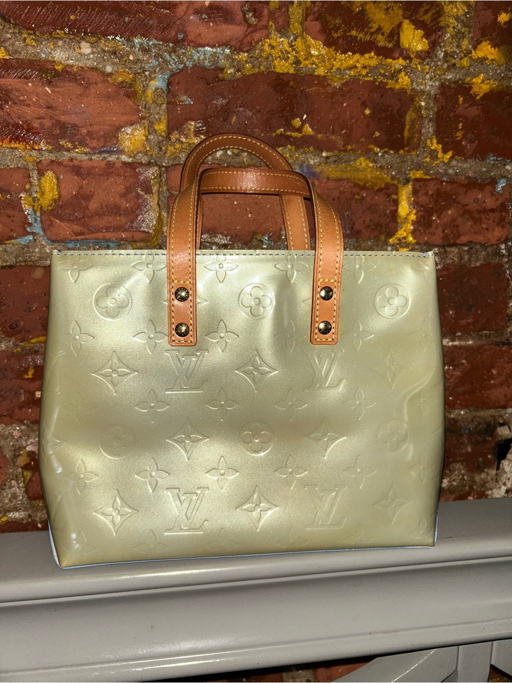 Louis Vuitton Monogram Vernis Reade PM - Pale metallic/pearlescent Green